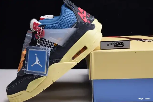 DC9533-001 AIR OFF NOIR RETRO JORDAN UNION 4 0628